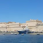 Daire 2br Gozo Escape With Private Tub & Backyard By 360 Estates